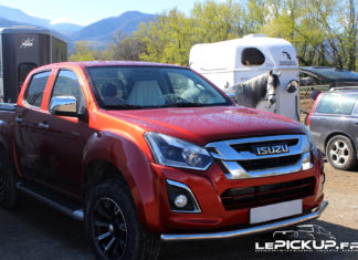 Équita Lyon – Et au milieu des chevaux… un pickup spécial maréchal-ferrant !